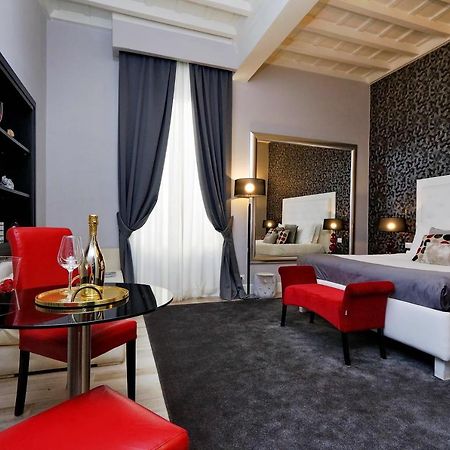 Sistina Twentythree Luxury Rooms Roma Esterno foto